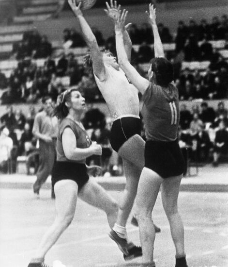 Soviet basketball player Nina Yeryomina