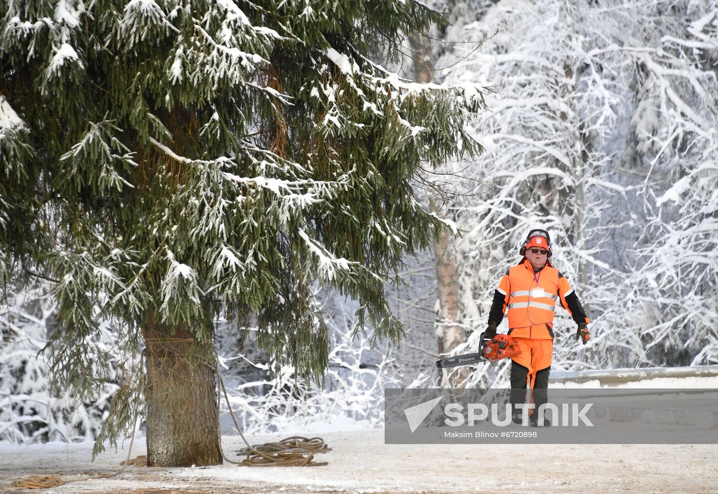 Russia New Year Festive Season Preparations