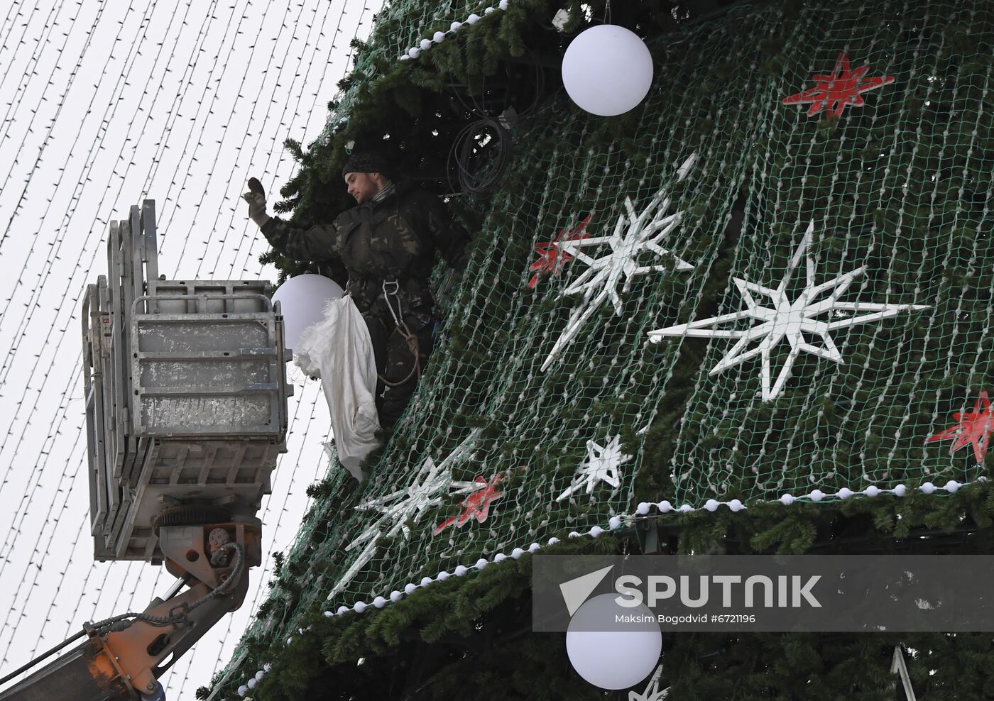 Russia New Year Festive Season Preparations