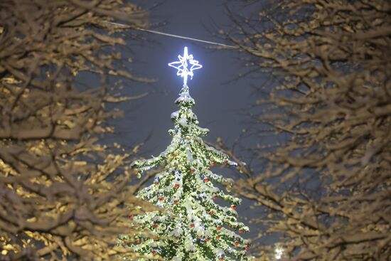 Russia New Year Festive Season Preparations