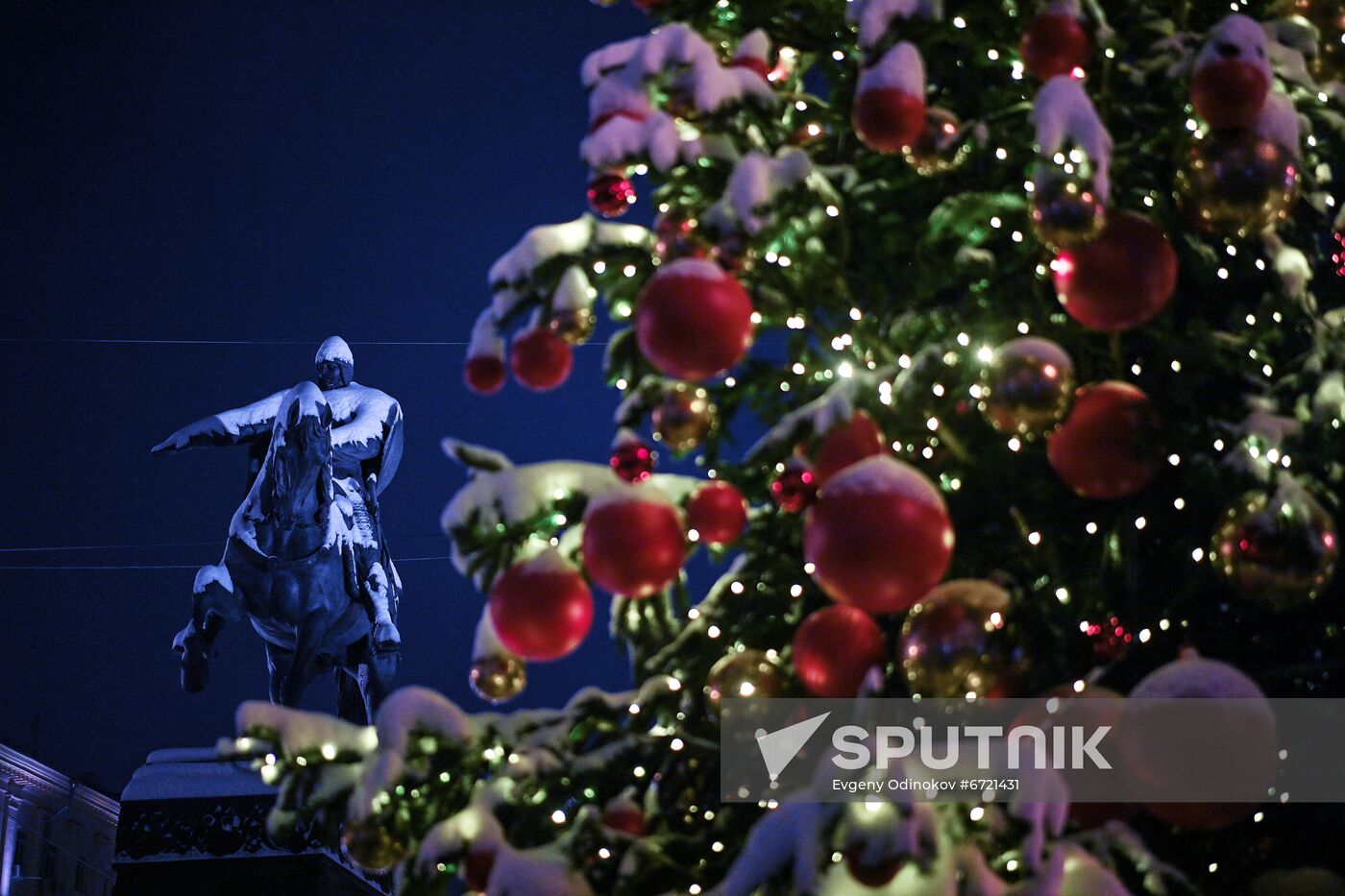 Russia New Year Festive Season Preparations