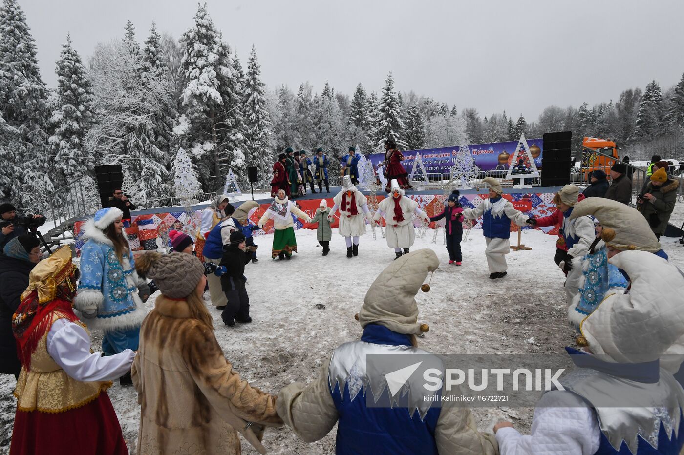 Russia New Year Festive Season Preparations