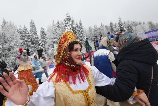 Russia New Year Festive Season Preparations