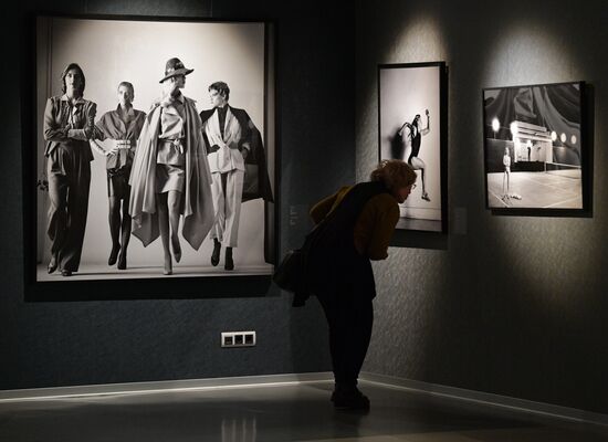 Russia Art Photography Newton Exhibition