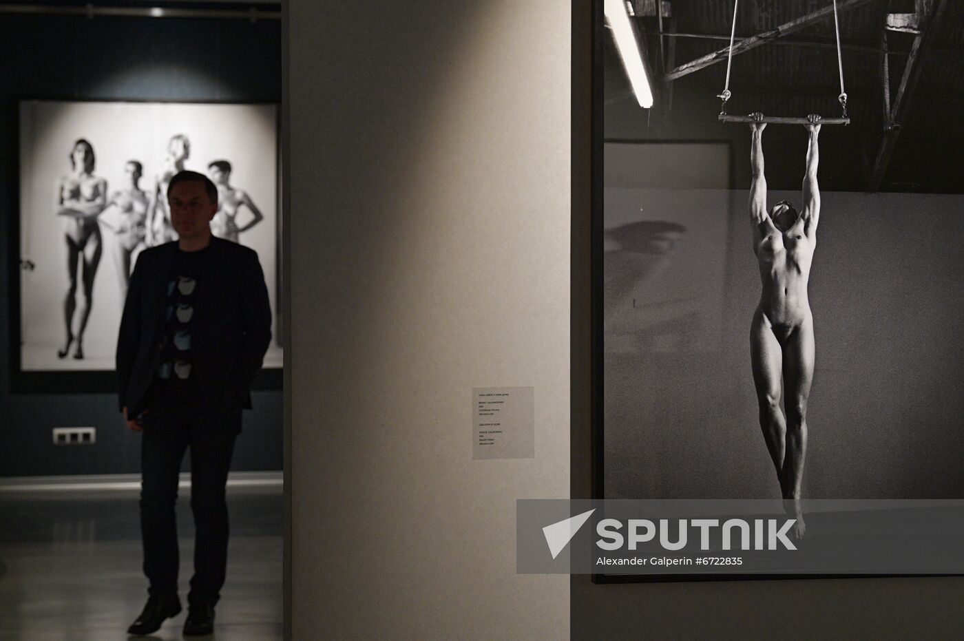 Russia Art Photography Newton Exhibition