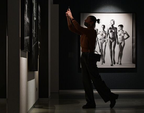 Russia Art Photography Newton Exhibition