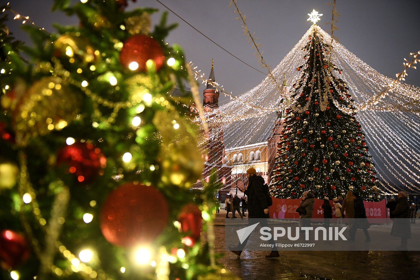 Russia New Year Festive Season Preparations