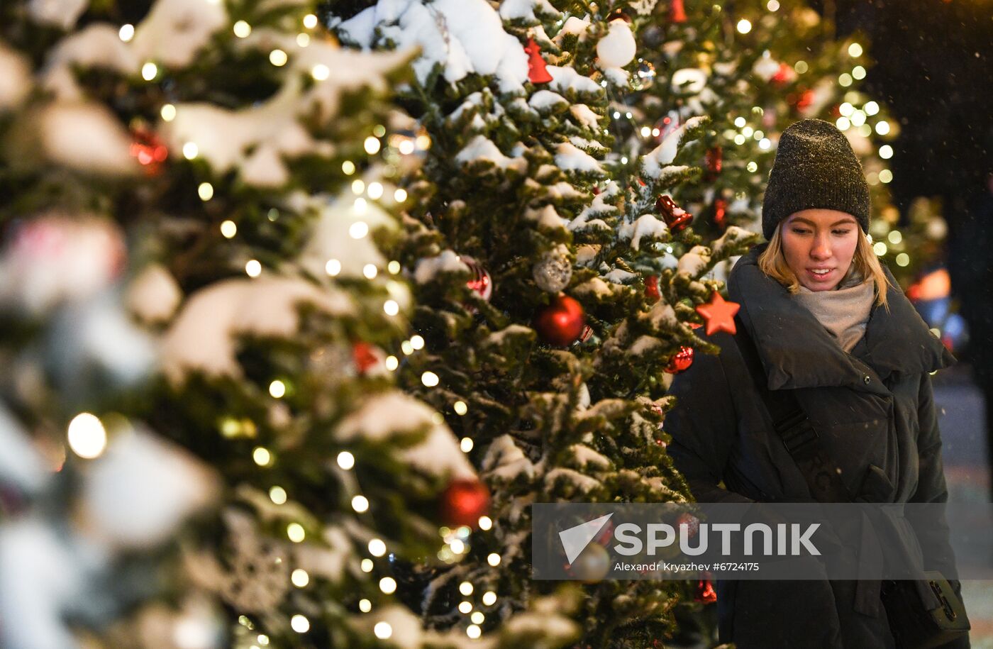 Russia New Year Festive Season Preparations