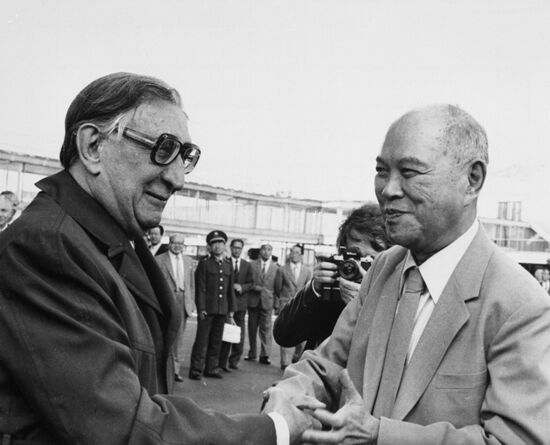 First Vice Premier of the People's Republic of China Yao Yilin visits Soviet Union
