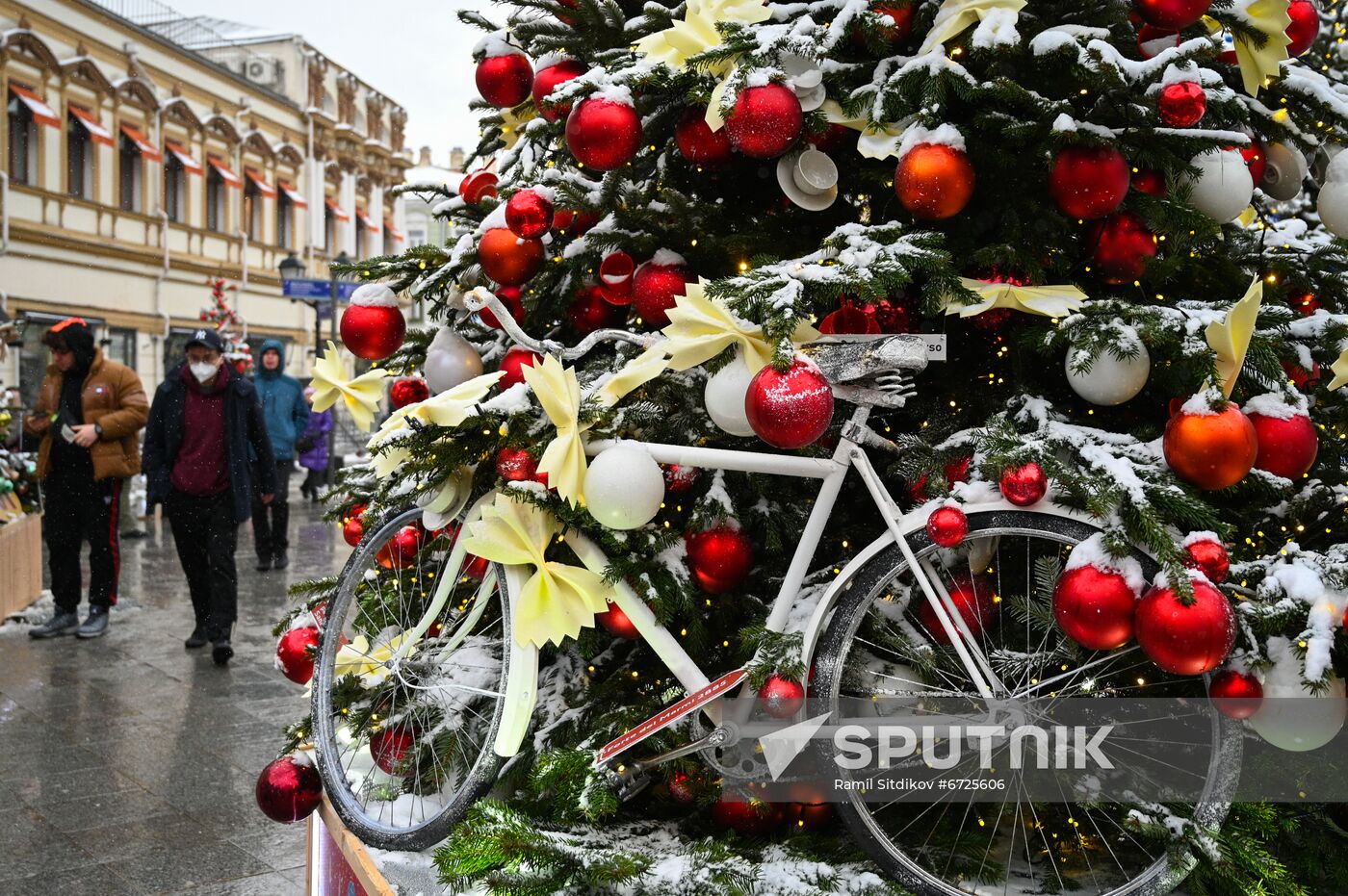 Russia New Year Festive Season Preparations Russia New Year Festive Season Preparations