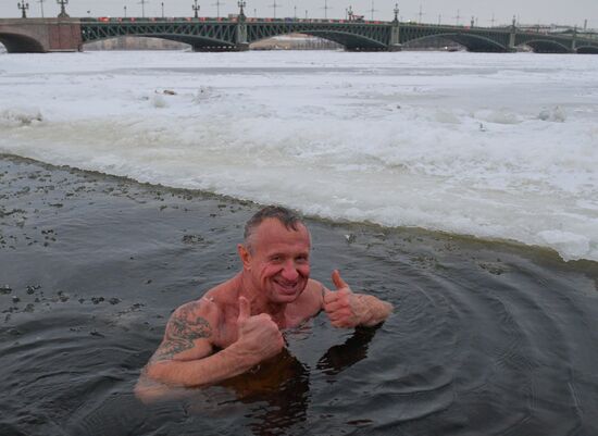 Russia Winter Swimming