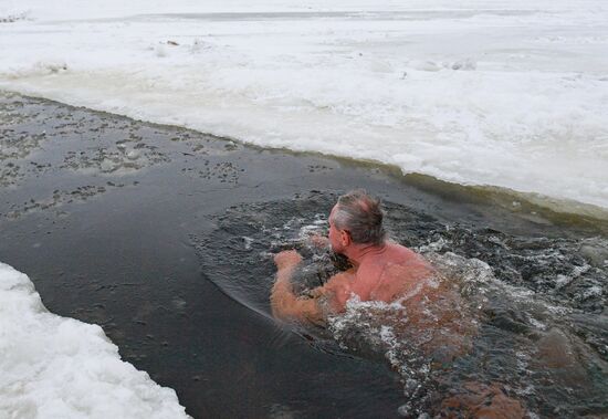 Russia Winter Swimming