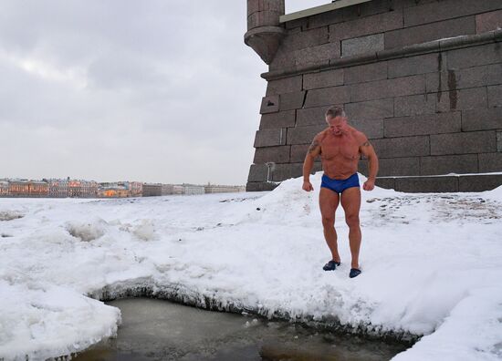 Russia Winter Swimming