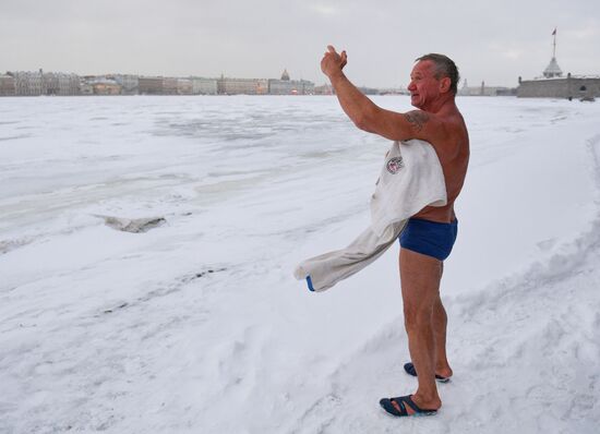 Russia Winter Swimming