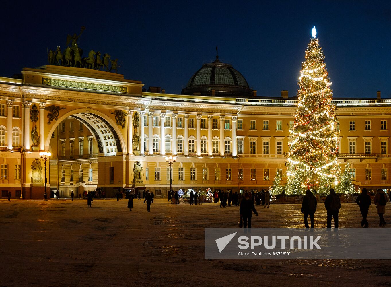 Russia New Year Festive Season Preparations