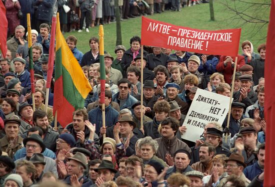 Vilnius residents at rally for independence of Lithuania