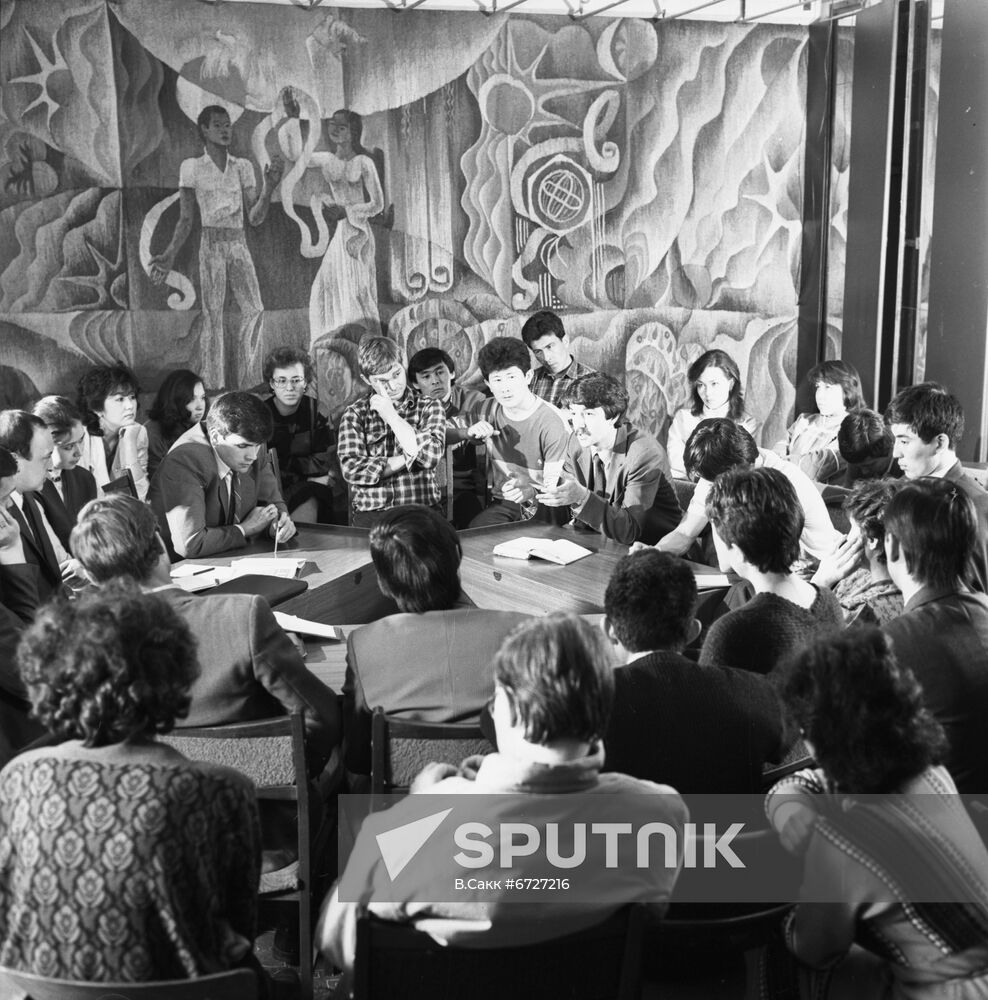 International friendship club