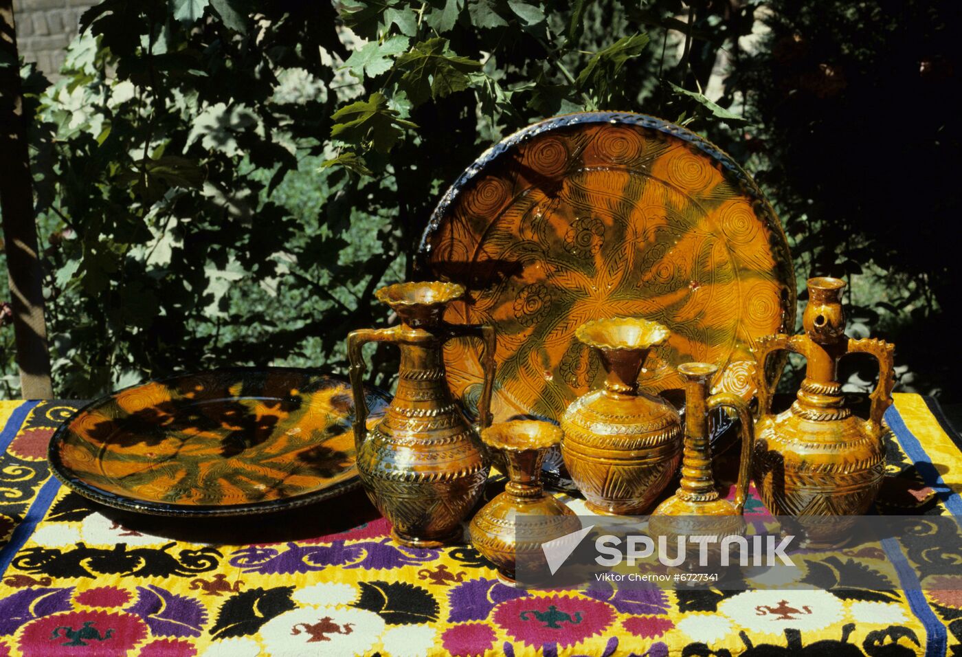 Uzbek crafts