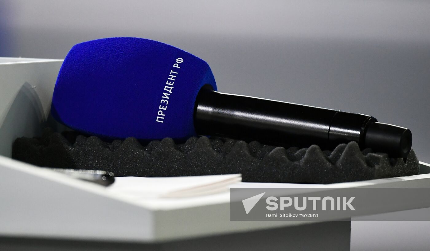 Russia Putin News Conference
