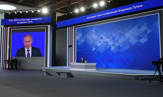 Russia Putin News Conference