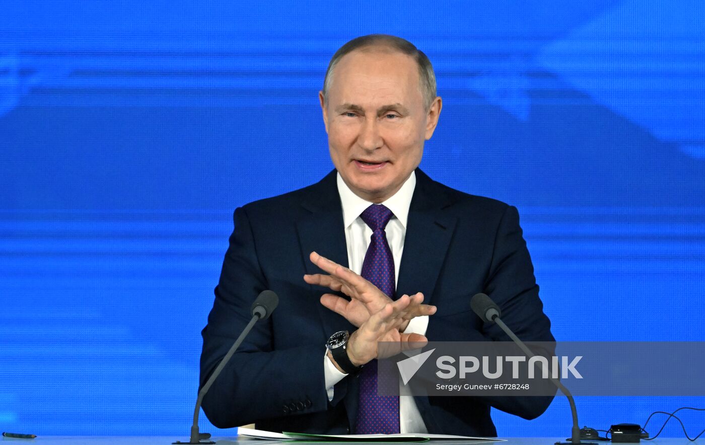 Russia Putin News Conference