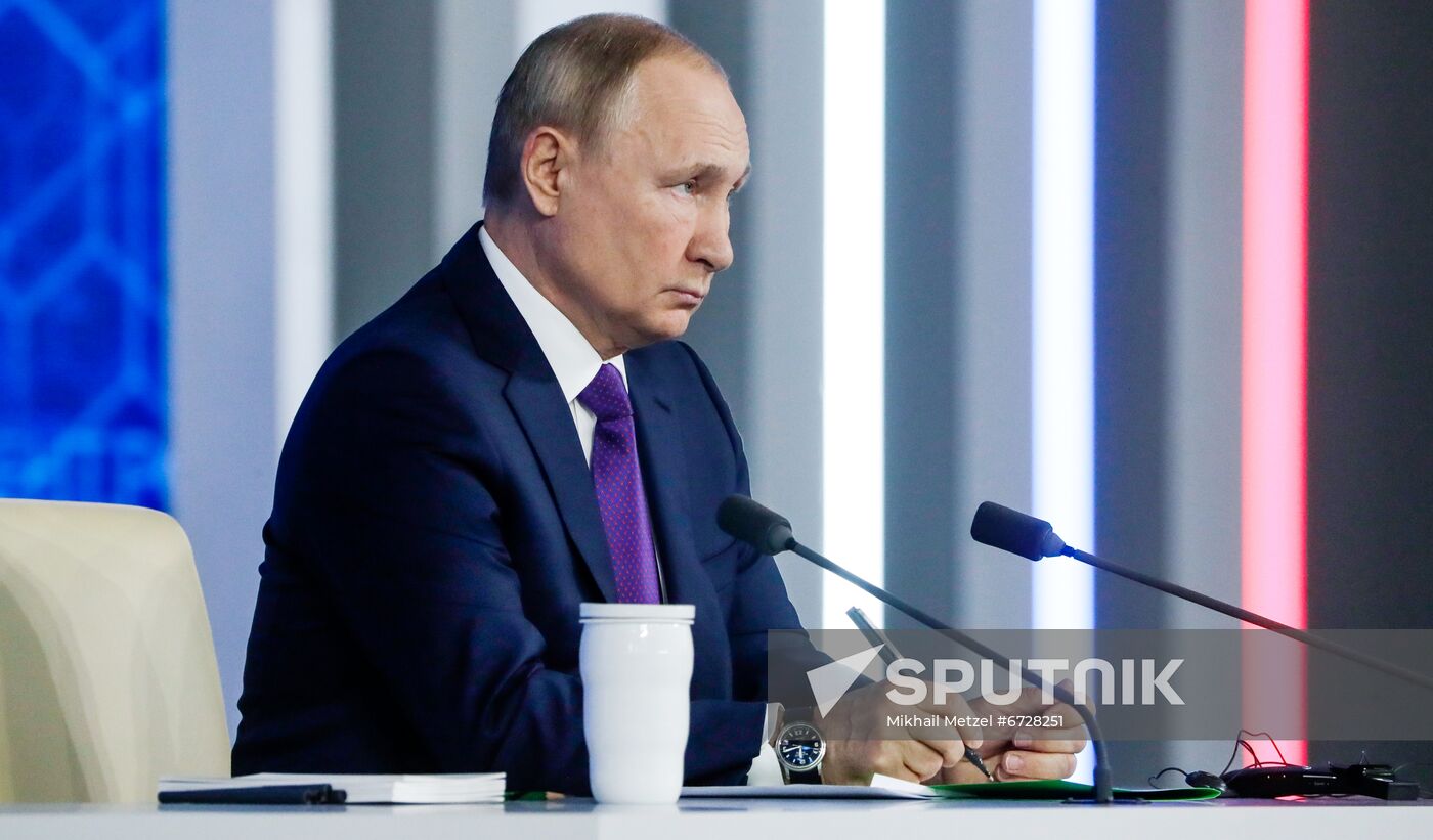 Russia Putin News Conference