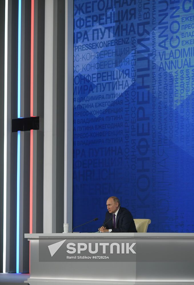 Russia Putin News Conference