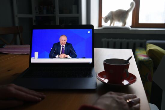 Russia Putin News Conference Broadcasting
