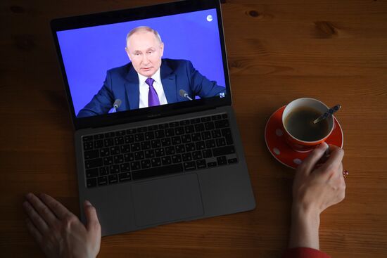 Russia Putin News Conference Broadcasting