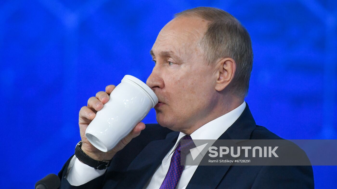 Russia Putin News Conference