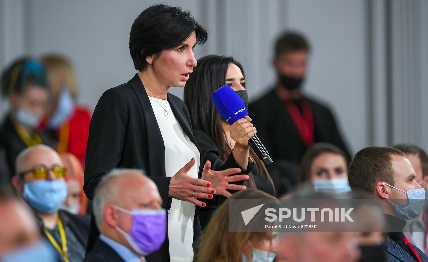 Russia Putin News Conference