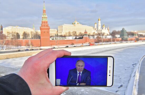 Russia Putin News Conference Broadcasting