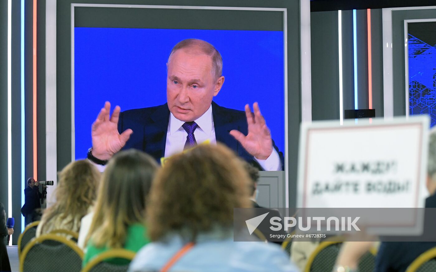 Russia Putin News Conference
