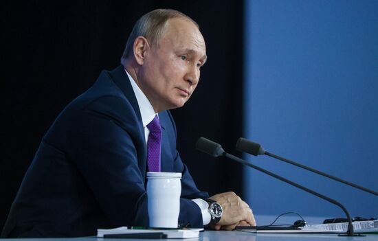 Russia Putin News Conference