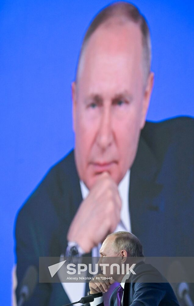 Russia Putin News Conference