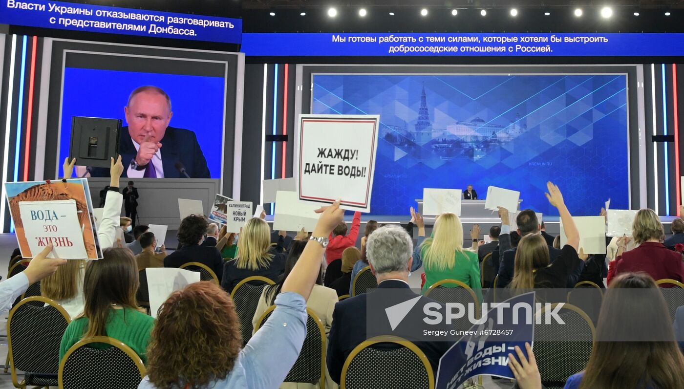 Russia Putin News Conference