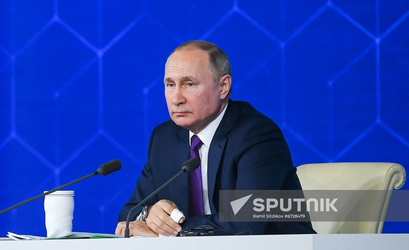 Russia Putin News Conference