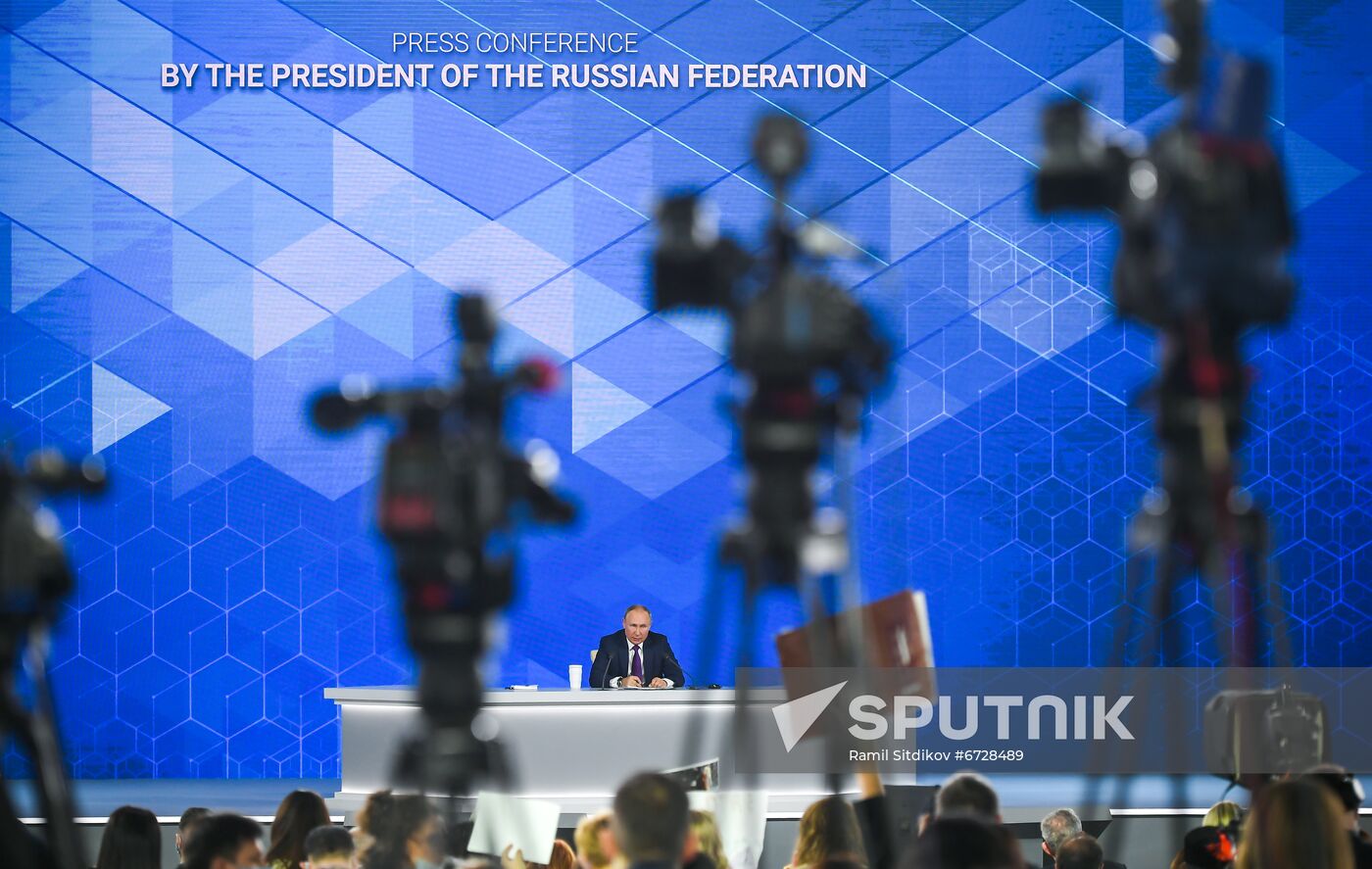 Russia Putin News Conference