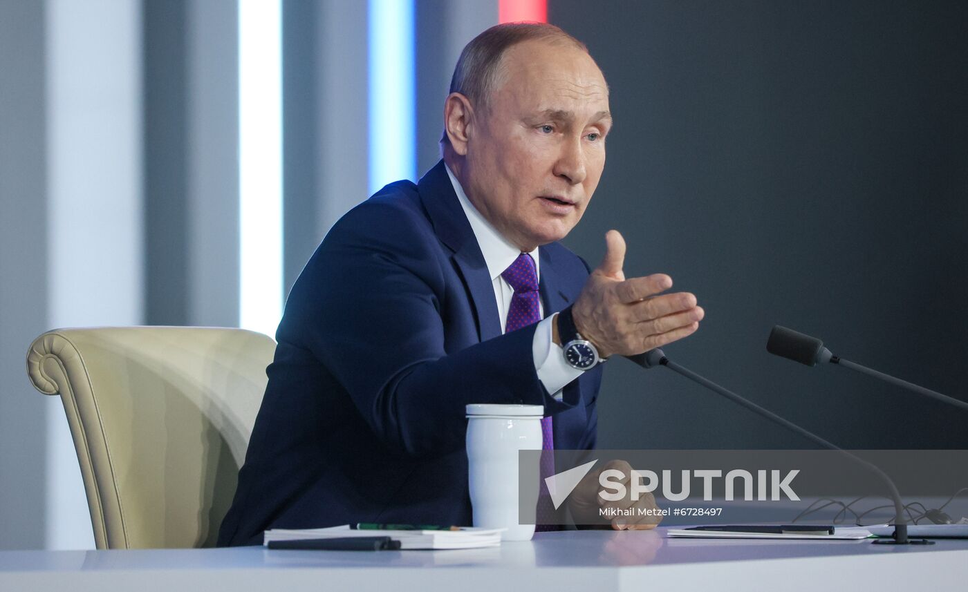 Russia Putin News Conference