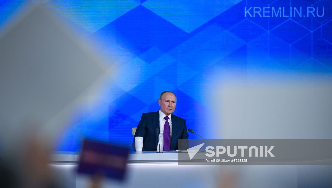 Russia Putin News Conference