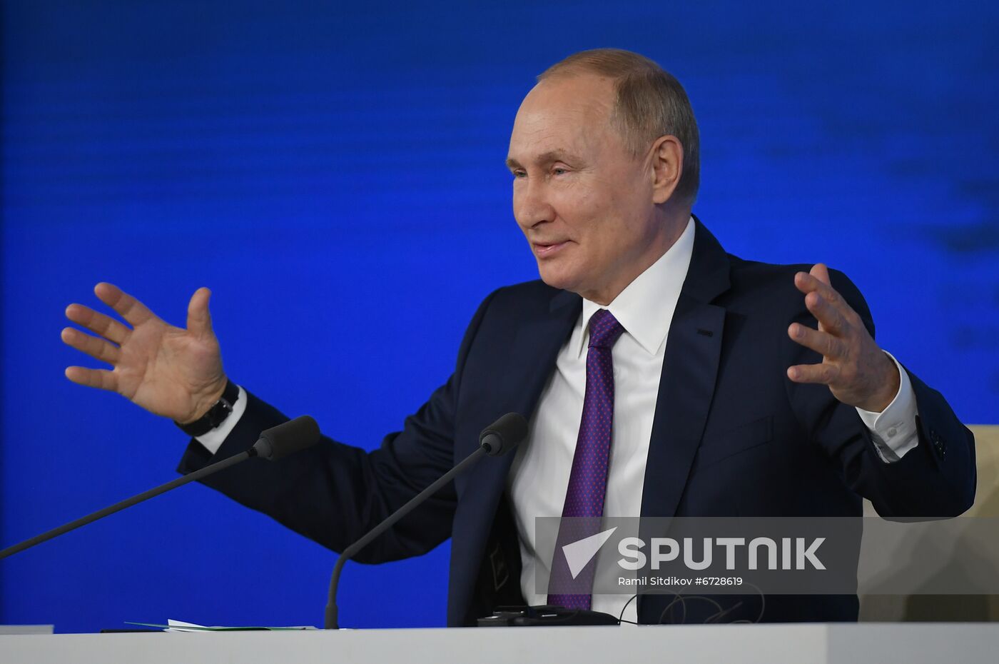 Russia Putin News Conference