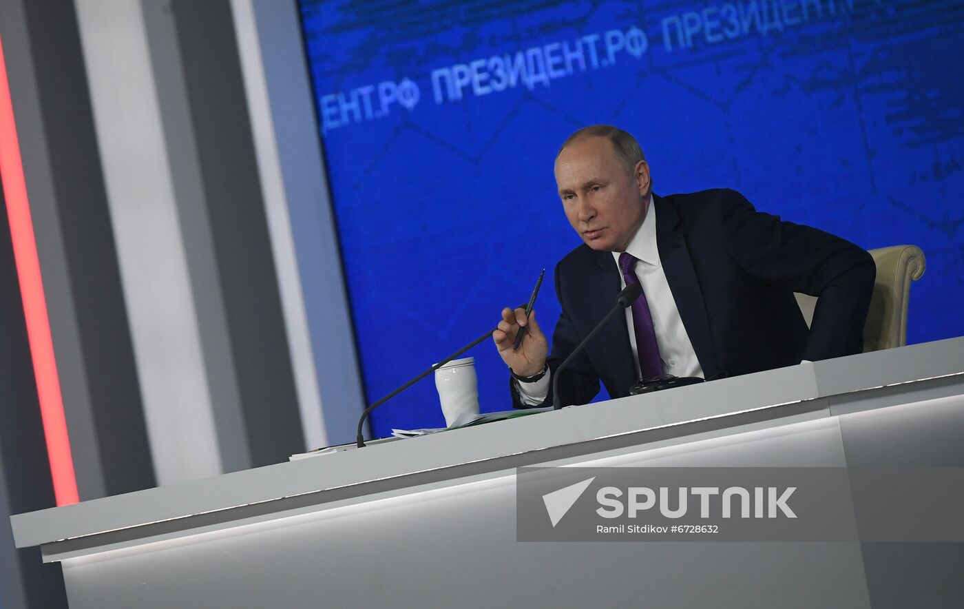 Russia Putin News Conference