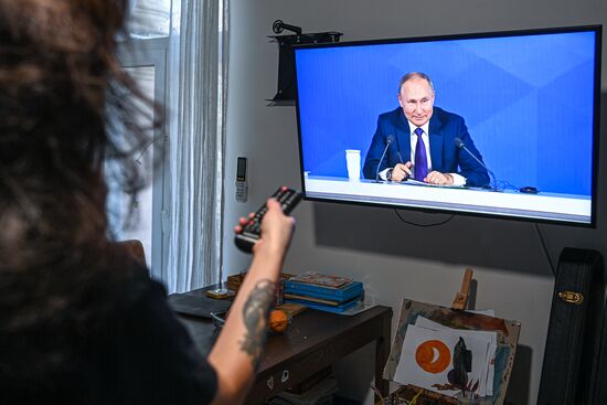 Russia Putin News Conference Broadcasting