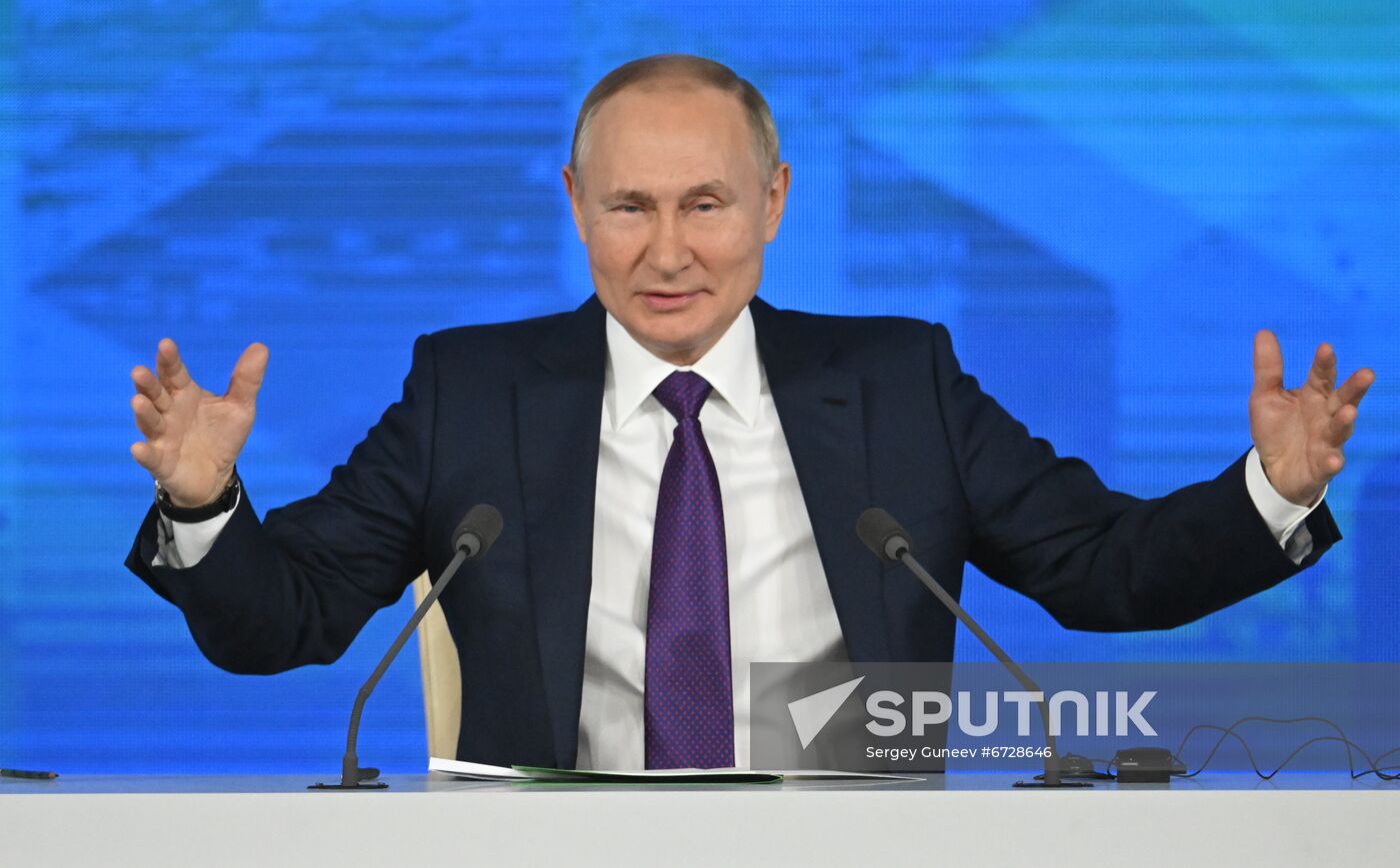 Russia Putin News Conference