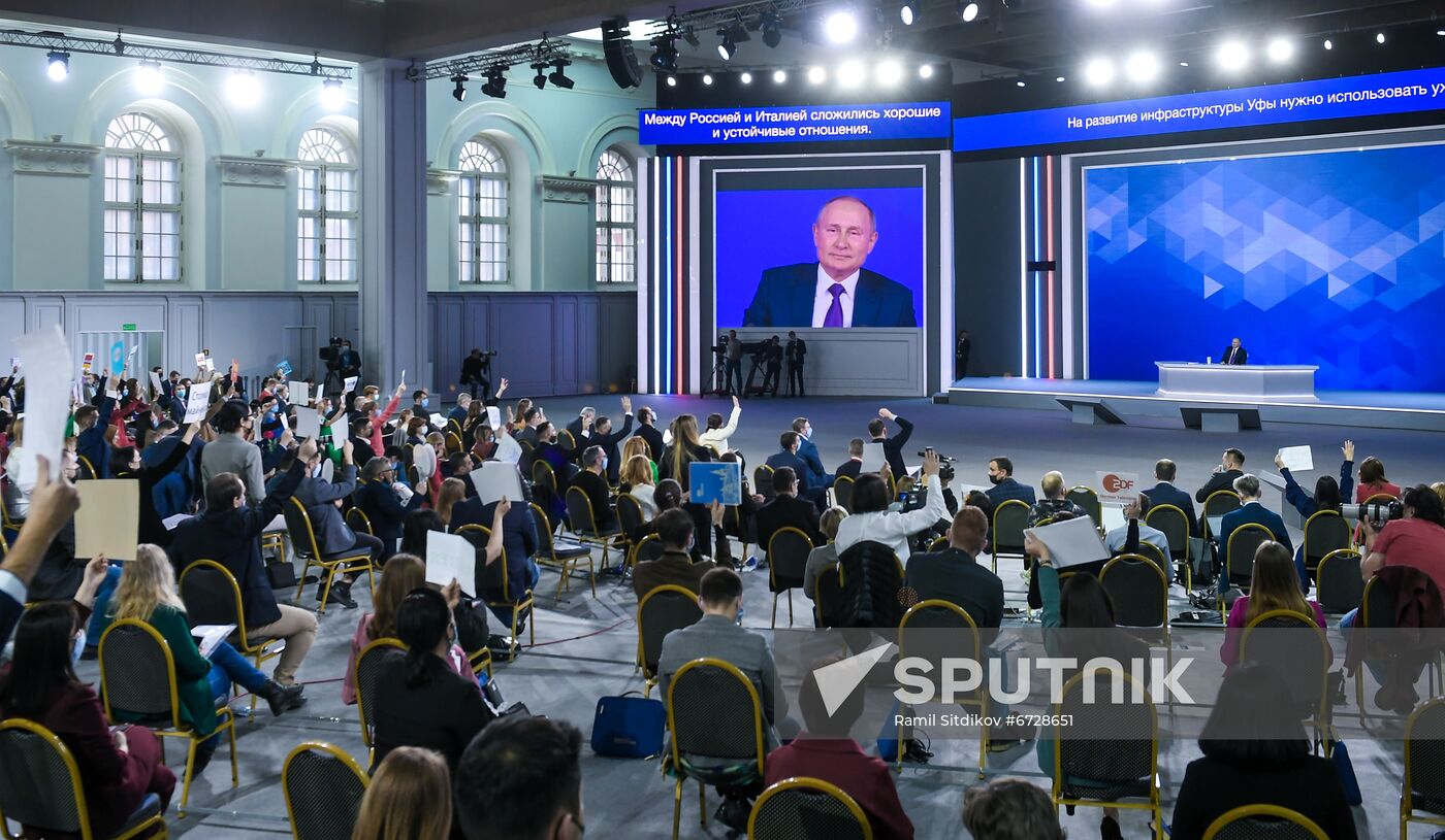 Russia Putin News Conference