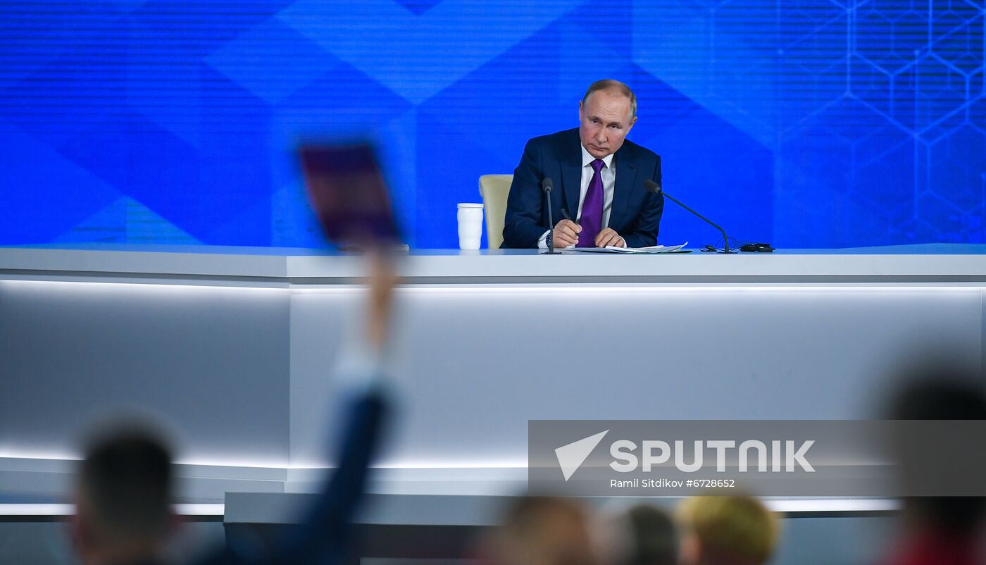 Russia Putin News Conference