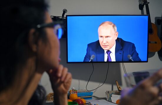 Russia Putin News Conference Broadcasting