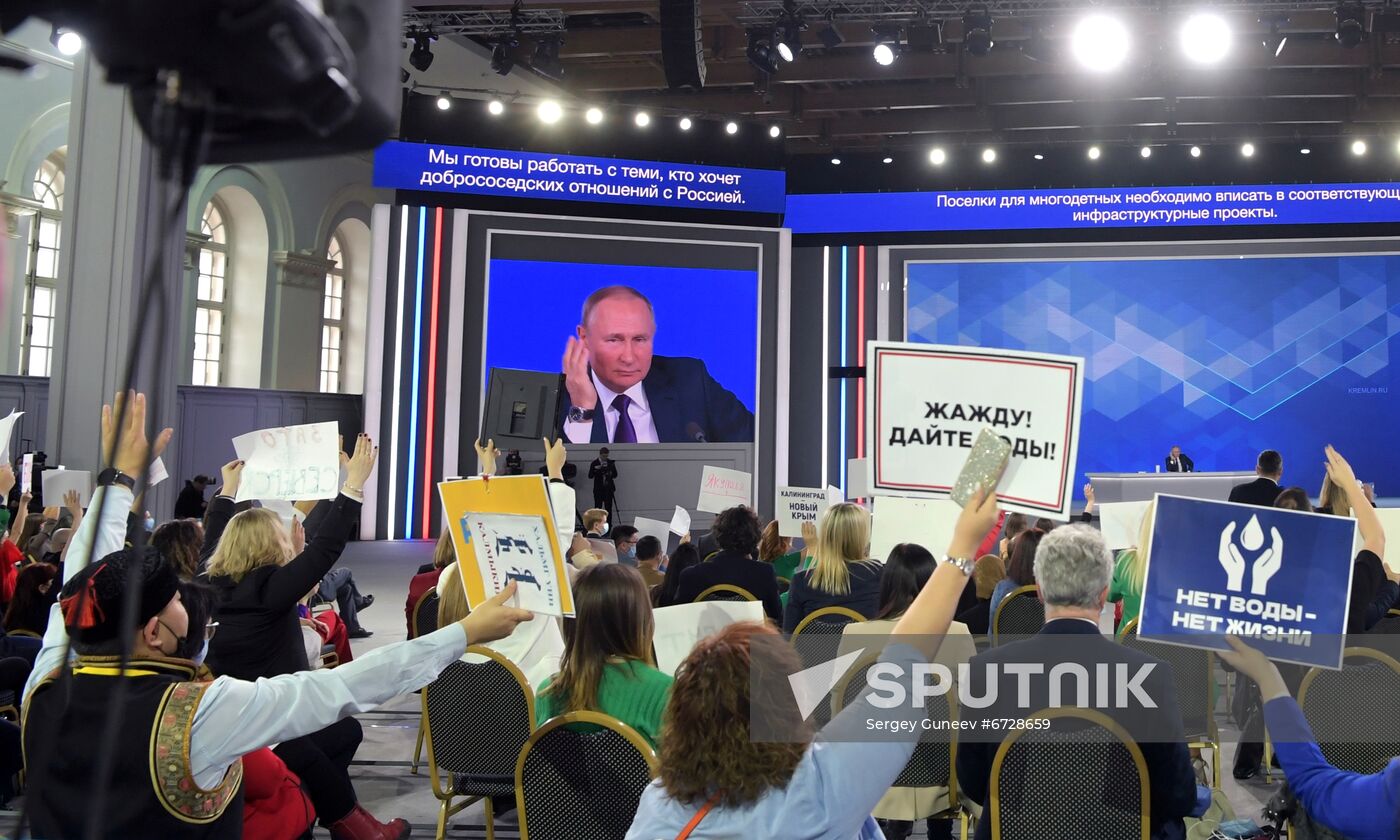 Russia Putin News Conference