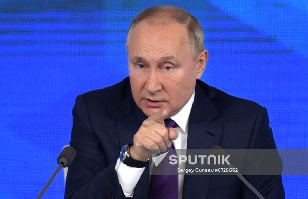 Russia Putin News Conference