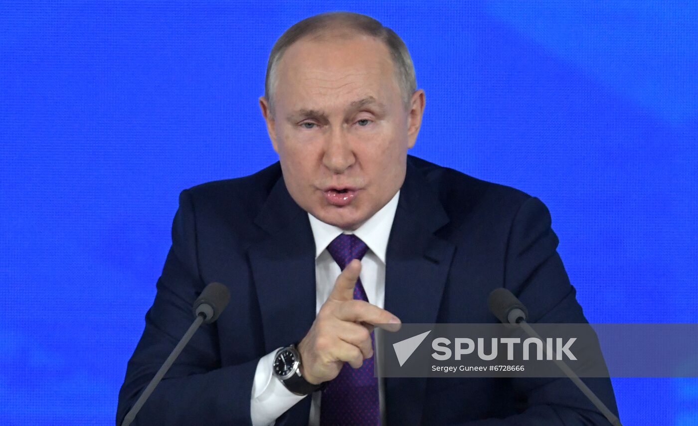 Russia Putin News Conference